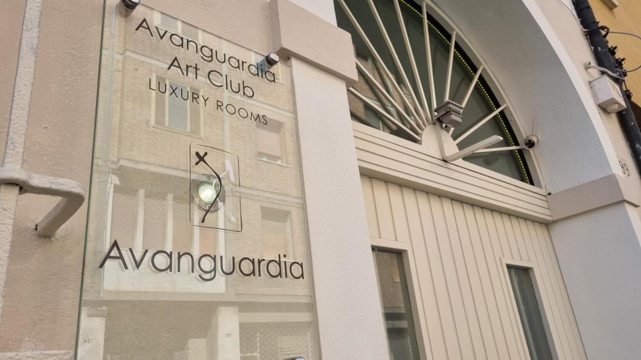 Avanguardia Art Club *